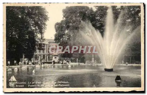 Ansichtskarte AK Bruxelles Le jet d&#39eau et le parlement