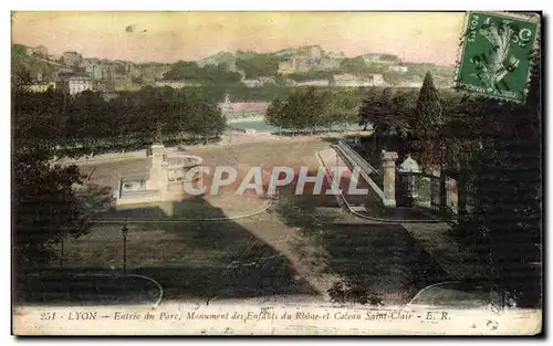 Ansichtskarte AK Lyon Entree du Parc Monument des Enfants du Rhone et Coteau Saint Clair