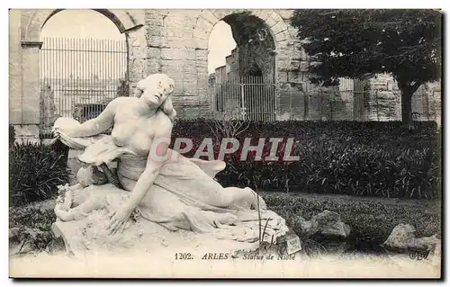 Ansichtskarte AK Arles Statue de Niobe