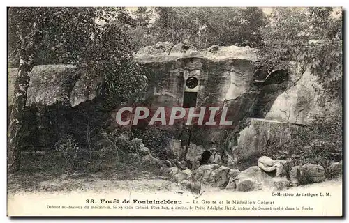 Cartes postales Foret de Fontainebleau La Grotte et le Medaillon Colinet