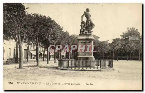 Ansichtskarte AK Fontainebleau La Statue du General Damesne