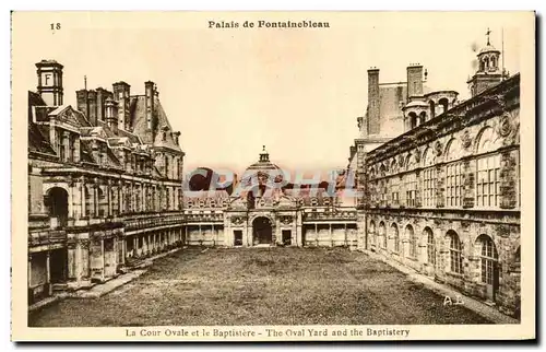 Ansichtskarte AK Palais de Fontainebleau La Cour Ovale et le Baptistere