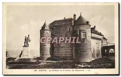 Ansichtskarte AK Dieppe Le Chateau et la Statue de Vauquelin