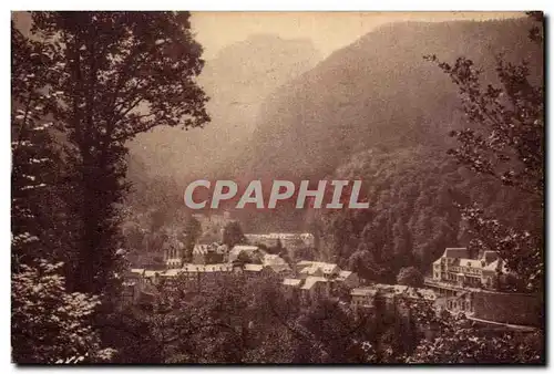 Cartes postales Eaux Bonnes Vue Generale Point depart ou d'arrivee de la route thermale