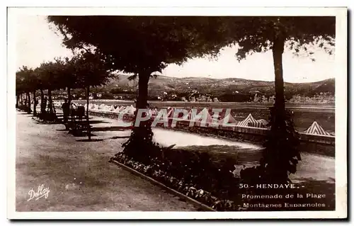 Ansichtskarte AK Hendaye Promenade de la Plage Montagnes Espagnoles