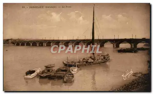 Cartes postales Bordeaux Le Pont Bateau