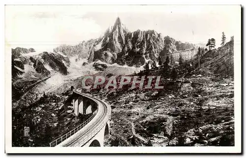 Cartes postales Chamonix Mont Blanc Chemin de Fer de Montenvers Aiguille du Dru