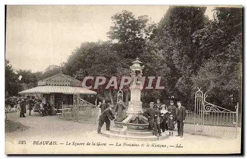 Ansichtskarte AK Beauvais Le Square de la Gare La Fontaine et le Kiosoue