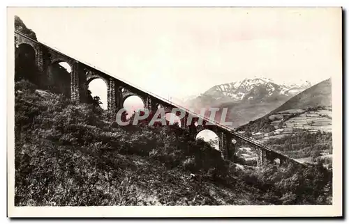 Ansichtskarte AK Lourdes Le grand Viaduc et la Chaine des Pyrenees Vue du Pic du Jer