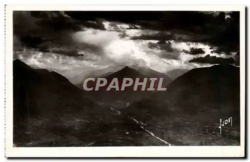 Cartes postales Lourdes Le Pibeste De Lourdes Effets De Lumiere Sur Les Montagnes