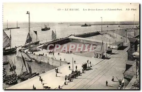 Ansichtskarte AK Le Havre Les Brises Lames et l Avant Port Bateaux