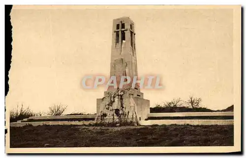 Ansichtskarte AK Vauquois Monument eleve a La Memoire des Poilus tues dans les attaques de Vauquois Militaria