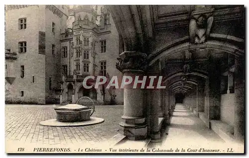 Cartes postales Pierrefonds Le Chateau Vue interieur de la Colonnade de la Cour d honneur