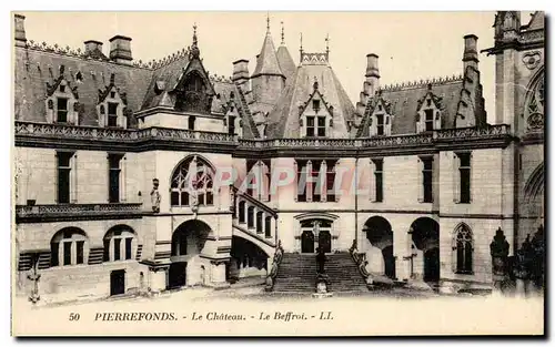 Cartes postales Pierrefond Le Chateau Le Beffroi
