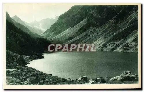 Cartes postales Les Beaux Paysages de France Les Pyrenees Environs de Cauterets Le Lac de Gaube