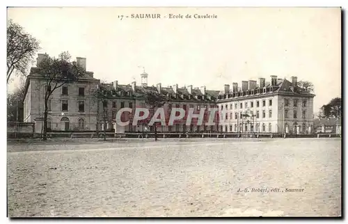 Ansichtskarte AK Saumur Ecole de Cavalerie Cheval militaria