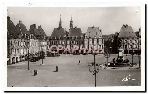 Ansichtskarte AK Charleville Place Ducale Statue de Charles de Gonzague