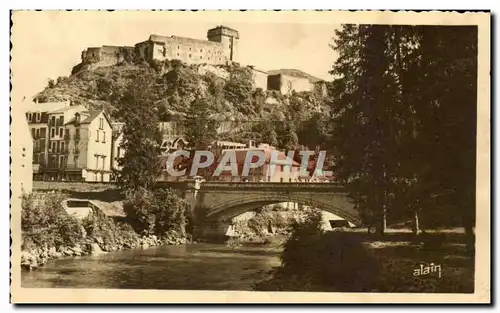 Cartes postales Lourdes Chateau Fort et le Gave