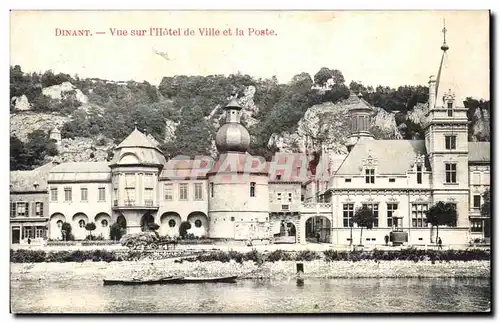 Ansichtskarte AK Dinant Vue Sur L Hotel de Ville et la Poste