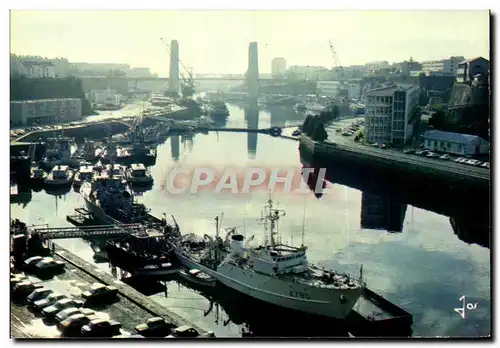 Cartes postales moderne La Bretagne En Couleurs Brest Le Fond de La Penfeid et Le Pont Levant Bateau