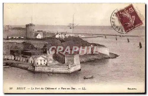 Cartes postales Brest La Fort Du Chateau Et Parc au Duc