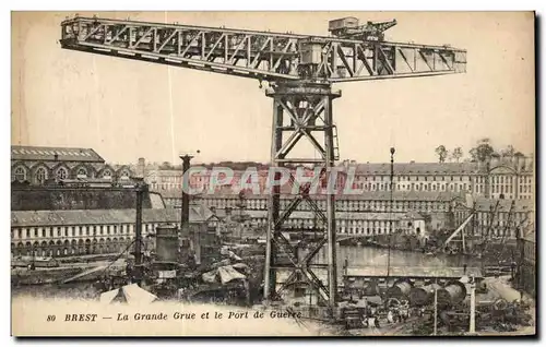 Cartes postales Brest La Grand Grue et Le port de Guerre Bateaux