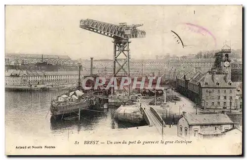 Cartes postales Brest Un Coin Du port De Guerre et la Grue Electrique Bateau