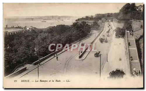 Cartes postales Brest Les Rampes Et La Rade