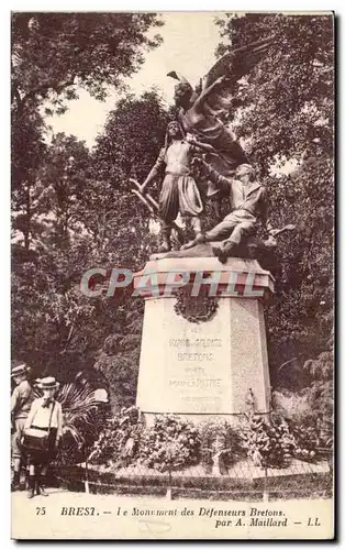 Cartes postales Brest Le Monument Des Defenseurs bretons Militaria