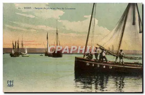 Cartes postales Brest Barques de Peche Au Port De Commerce Bateaux