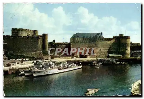 Cartes postales moderne Brest Le Vieux Chateau Bateau