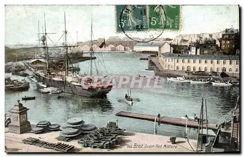 Cartes postales Brest Avant Port Militaire Bateau