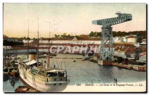 Cartes postales Brest La Grue Et Le Duguay Trouin Bateau