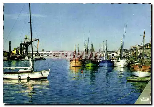 Cartes postales moderne Sands D Olonne the Port Towards the Center of Tide Boats