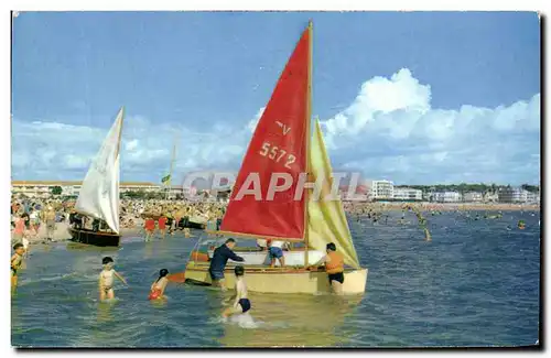 Cartes postales moderne Royan Un Coin de La Plage Bateau