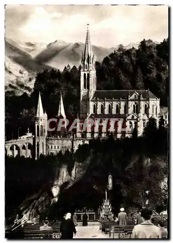 Cartes postales moderne Lourdes La Basilique et la Grotte