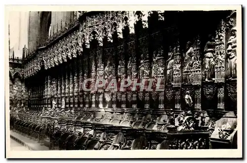 Cartes postales moderne Auch La Basilique La Nef vue du Chateau