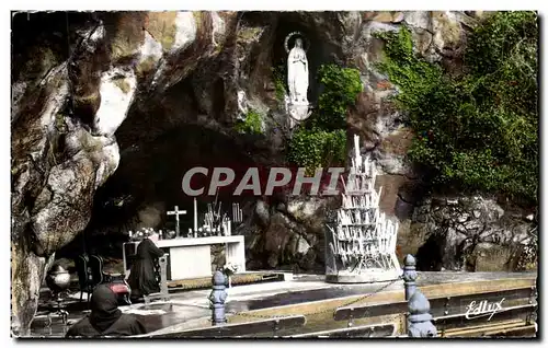 Cartes postales moderne Lourdes La Grotte Miraculeuse