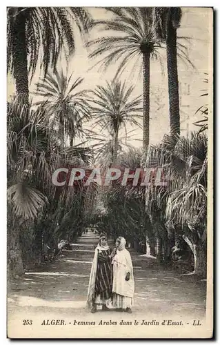 Cartes postales Alger Femmes Arabes dans le jardin d Essal