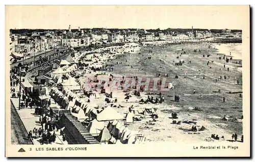 Cartes postales Les Sables D Olonne Le remblai et la plage