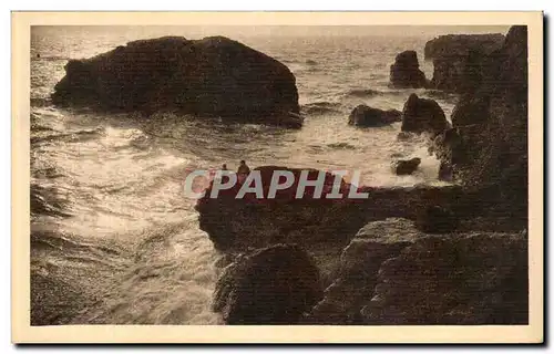 Ansichtskarte AK La Corniche Vendee Sion sur l Ocean la roche percee un soir de tempete