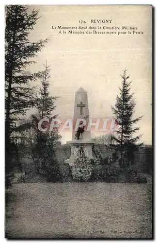 Ansichtskarte AK Revigny Le Monument eleve dans le cimetiere militaire Militaria