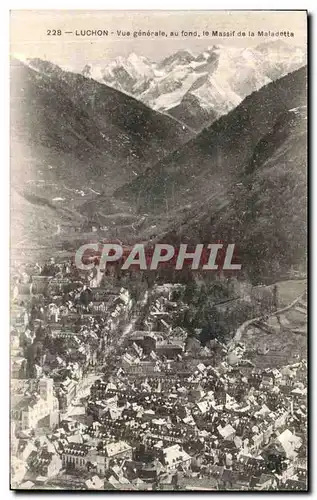 Ansichtskarte AK Luchon Vue Generale au fond le massif de la Madadette