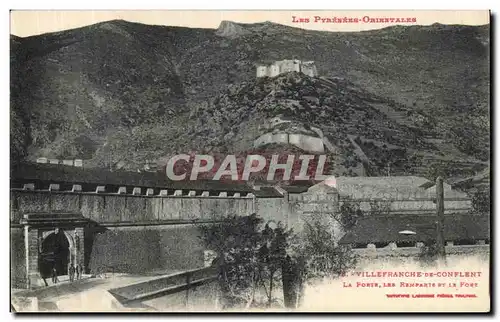 Cartes postales Villefranche de Conflent La porte Les remparts et le fort