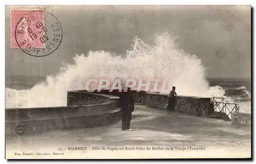 Ansichtskarte AK Biarritz Effet de Vague au Rond Point de Rocher de la