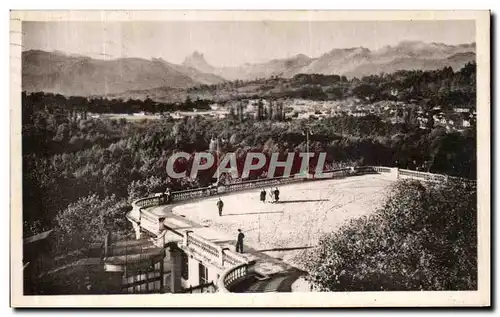 Cartes postales Pau L Esplanade et la Chaine des Pyrenees