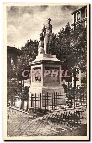 Ansichtskarte AK Pau Statue Henri IV Place Royale