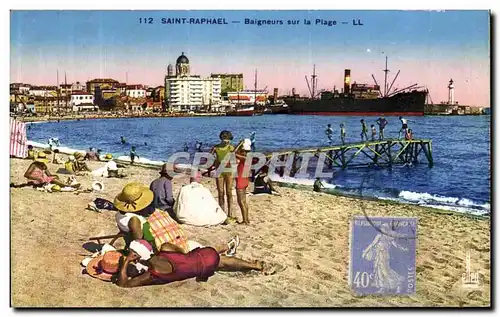 Cartes postales Saint Raphael Baigneurs sur la Plage Bateau