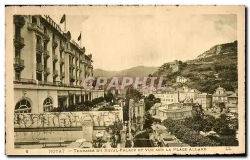 Ansichtskarte AK Royat Terrasse Du Royal Palace Et vue Sur La Place Allard