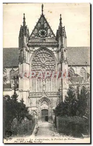 Ansichtskarte AK Sens La Cathedrale le Portuil de Moise